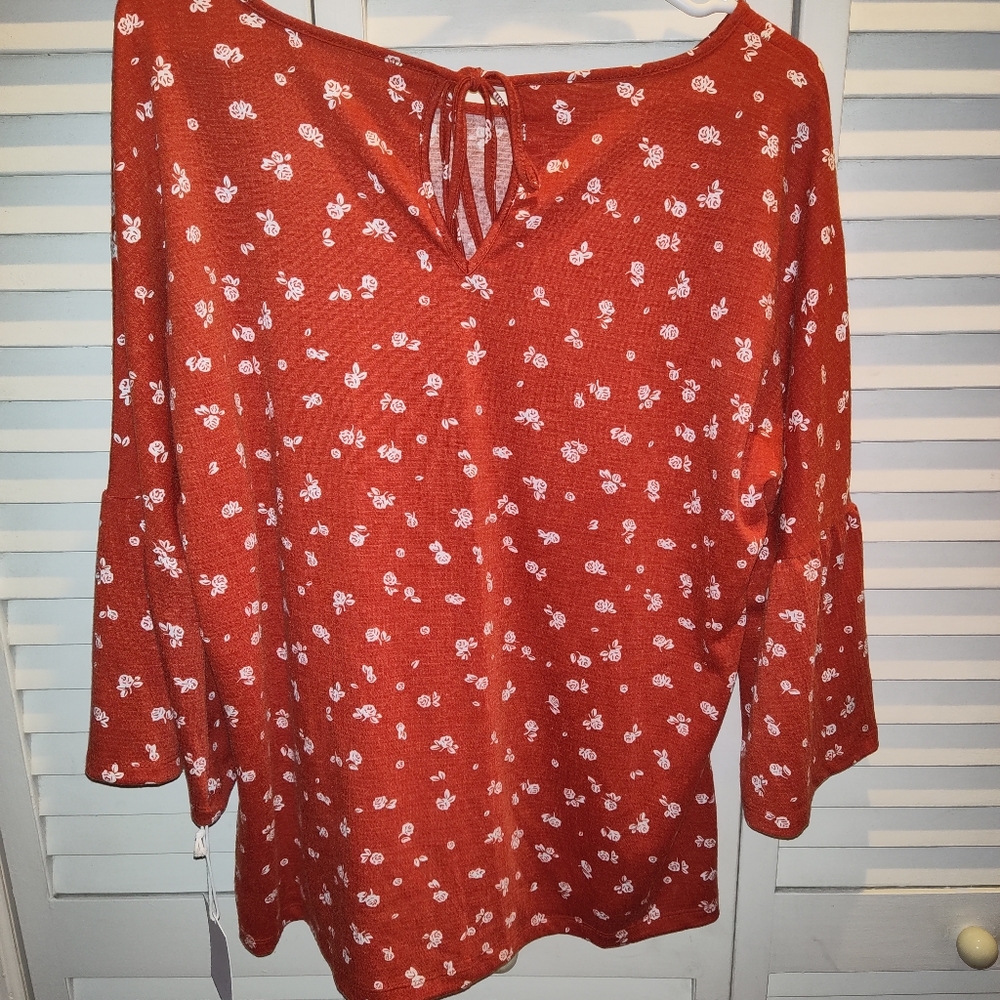NEW Lauren Conrad women's top